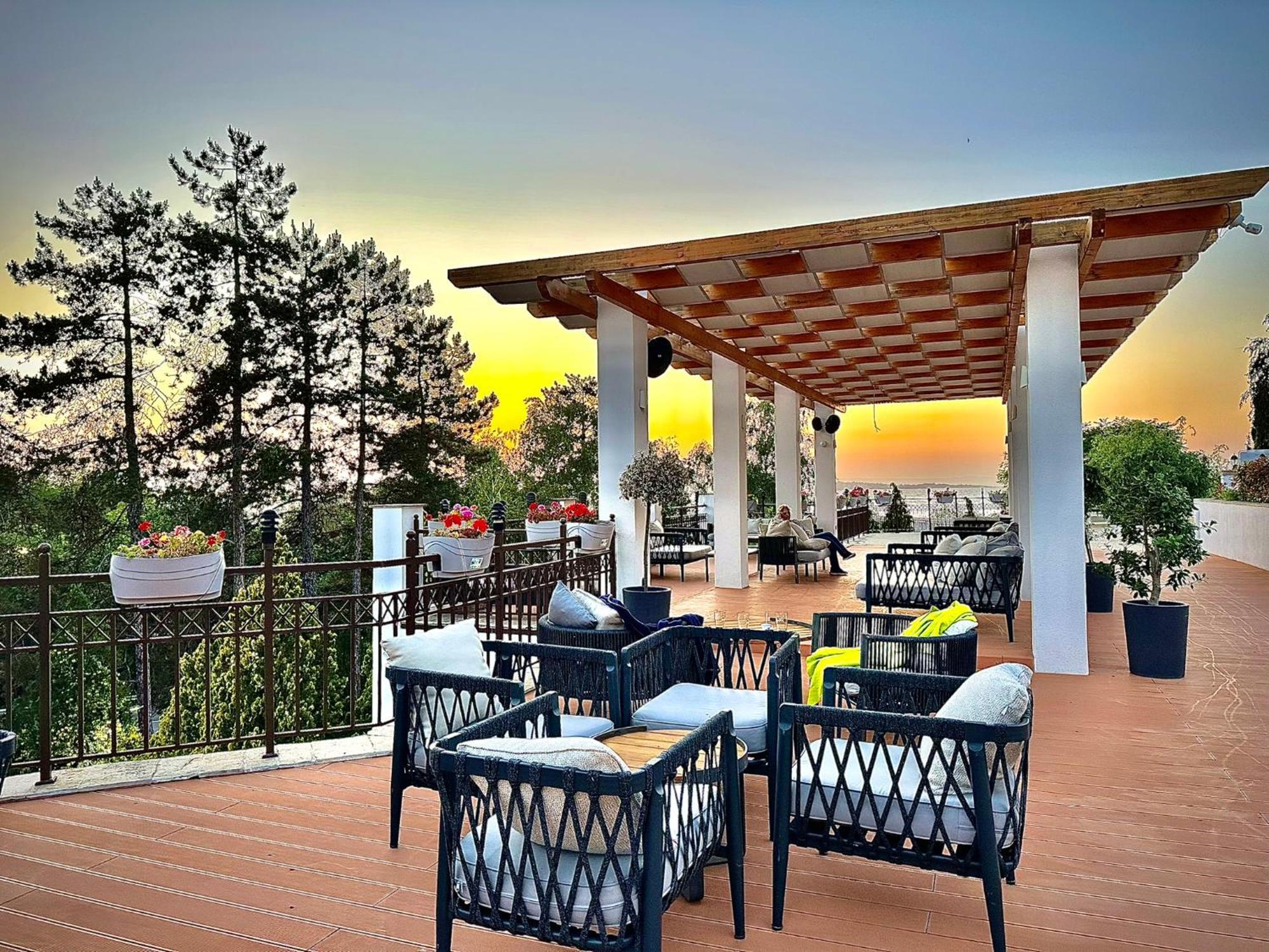 Sm Lovely Apartments On The First Line In Sozopol Ngoại thất bức ảnh